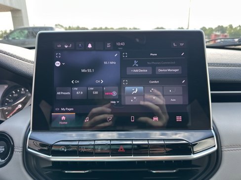 Used 2022 Jeep Compass Limited image 16