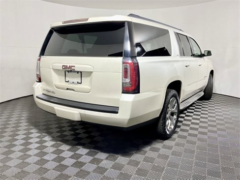 Used 2015 GMC Yukon XL SLT w/ Open Road Package image 17