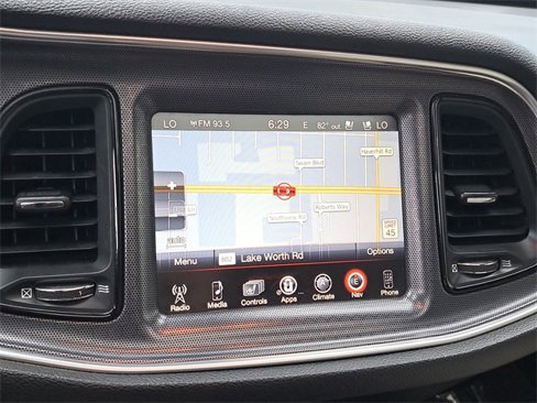 Used 2015 Dodge Challenger R/T Plus image 27