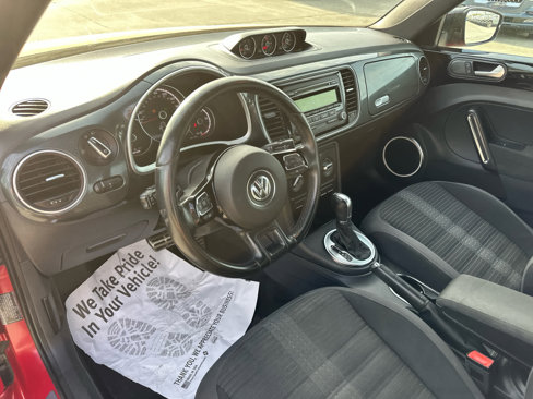 Used 2014 Volkswagen Beetle R-Line image 11