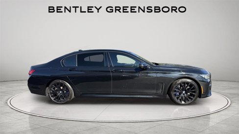 Used 2022 BMW 750i xDrive w/ Executive Package image 4