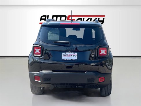 Used 2021 Jeep Renegade Latitude image 6