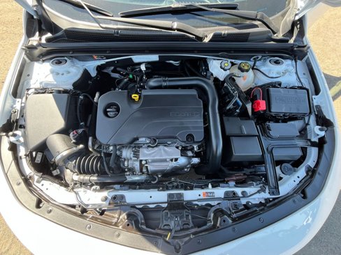 Used 2024 Chevrolet Malibu LT image 32