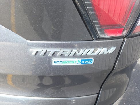 Used 2018 Ford Escape Titanium w/ Ford Safe & Smart Package image 24