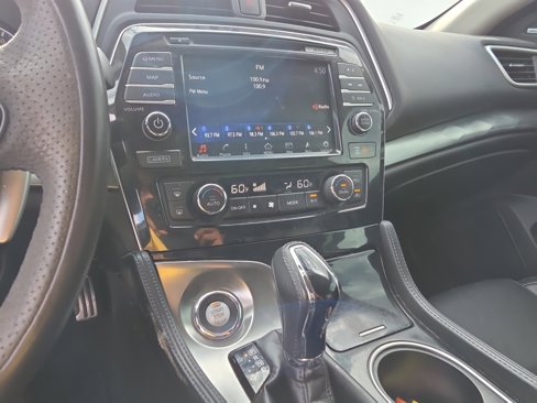 Used 2018 Nissan Maxima SR image 26