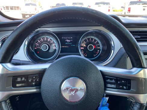 Used 2013 Ford Mustang Premium image 22