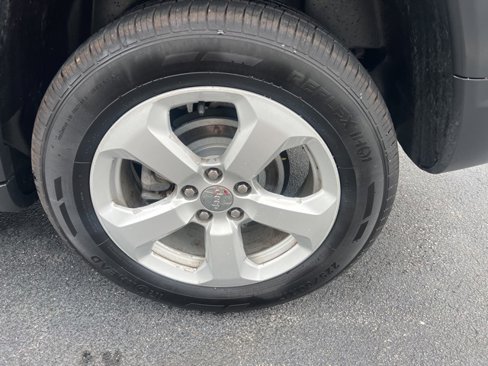 Used 2018 Jeep Compass Latitude w/ Popular Equipment Group image 12