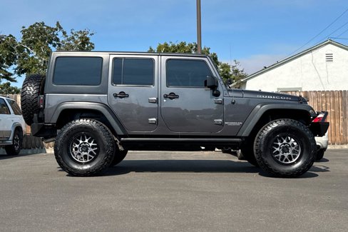 Used 2014 Jeep Wrangler Unlimited Rubicon w/ Max Tow Package image 3