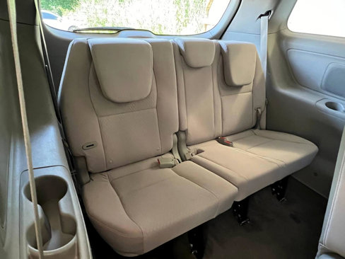 Used 2017 Kia Sedona LX image 14