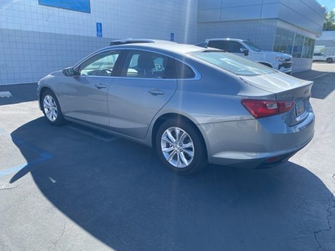 Used 2024 Chevrolet Malibu LT image 3
