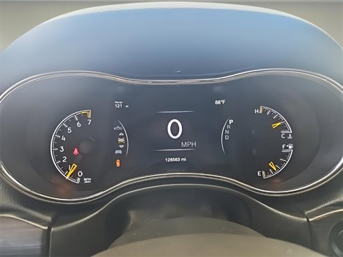 Used 2019 Jeep Grand Cherokee Limited image 33