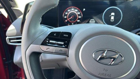 Used 2023 Hyundai Elantra SEL w/ Convenience Package image 17