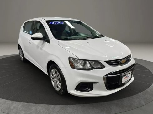 Used 2020 Chevrolet Sonic LT image 7
