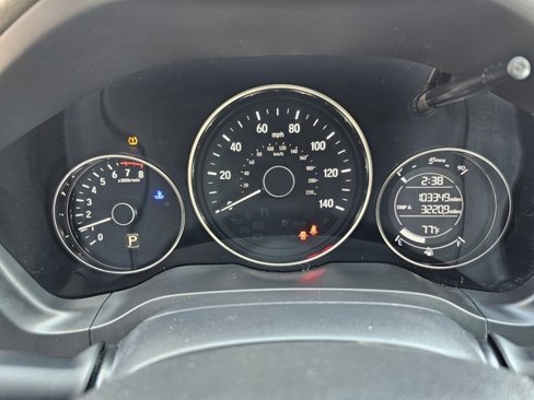 Used 2021 Honda HR-V LX image 16