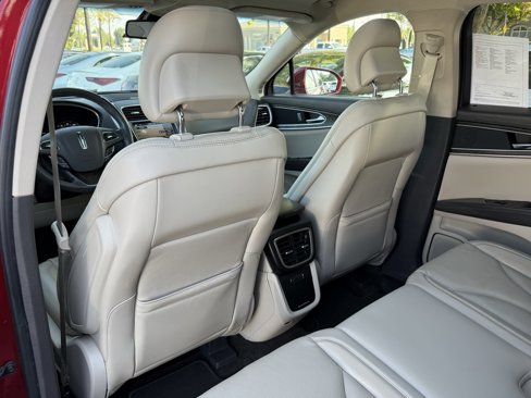 Used 2017 Lincoln MKX Reserve w/ Driver Assistance Package image 24