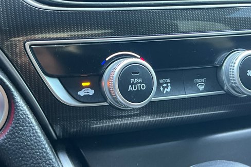 Used 2018 Honda Accord Sport image 29
