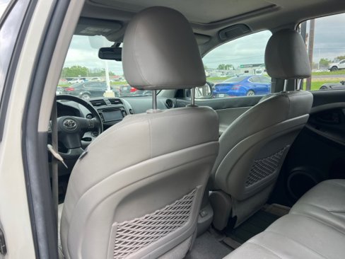 Used 2012 Toyota RAV4 Limited image 28