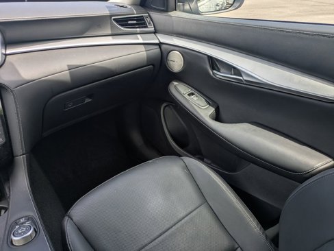 Used 2022 INFINITI QX50 Essential image 17