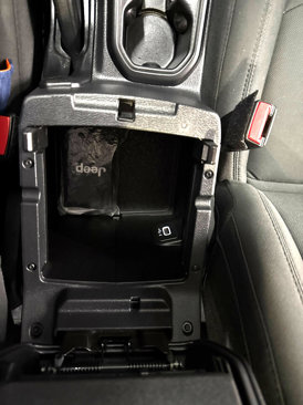 Used 2021 Jeep Gladiator Sport image 24