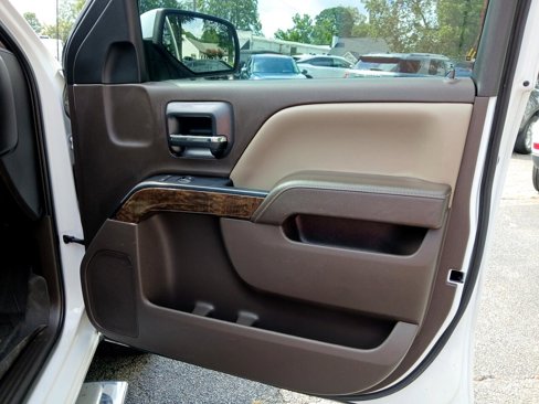 Used 2017 Chevrolet Silverado 1500 LT w/ Texas Edition image 17