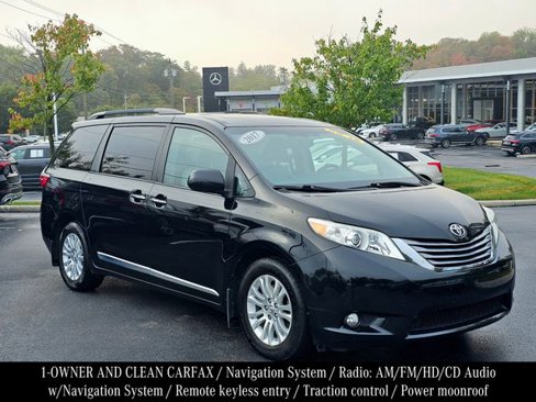 Used 2017 Toyota Sienna XLE Premium image 1