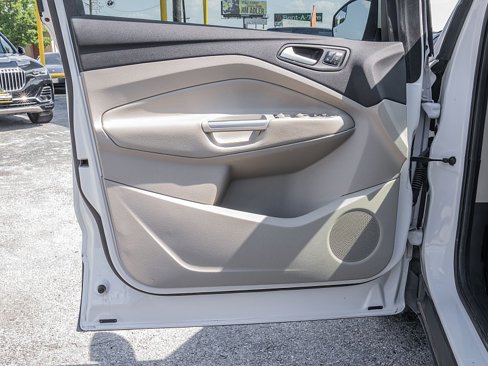 Used 2016 Ford Escape Titanium image 10