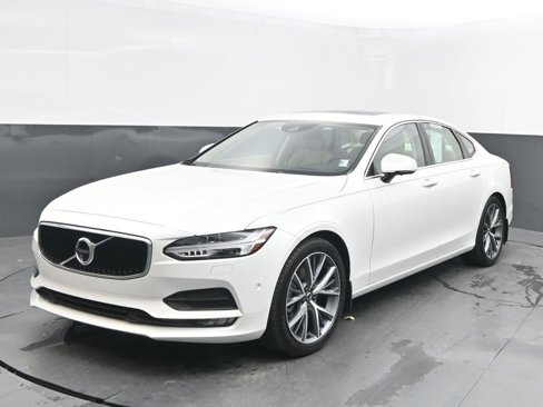 Used 2017 Volvo S90 T5 Momentum w/ Vision Package image 3