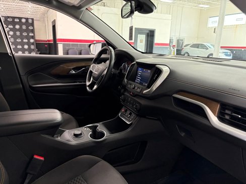 Used 2020 GMC Terrain SLE w/ LPO, Floor Liner Package image 30