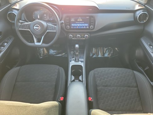 Certified 2024 Nissan Kicks SV image 15