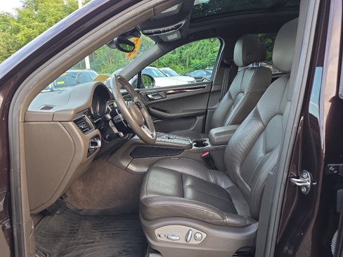 Used 2017 Porsche Macan S image 24