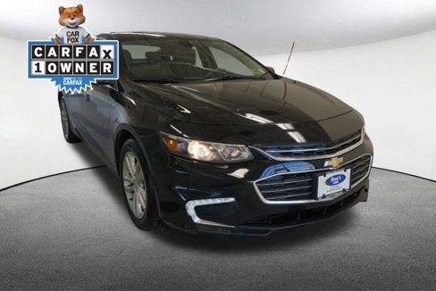 Used 2017 Chevrolet Malibu LT image 16