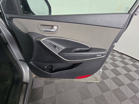 Used 2017 Hyundai Santa Fe Limited image 24