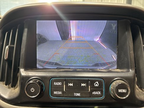 Used 2015 Chevrolet Colorado Z71 image 10