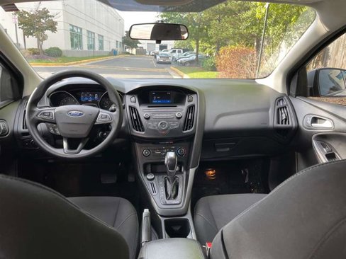 Used 2015 Ford Focus SE image 8