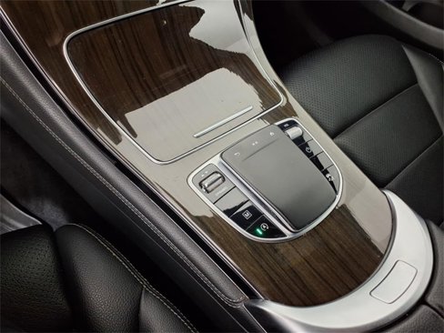 Used 2020 Mercedes-Benz GLC 300 4MATIC image 20