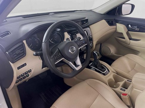 Used 2019 Nissan Rogue SL w/ Premium Package image 7