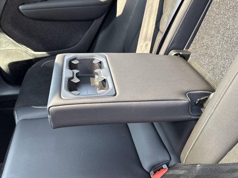 Certified 2022 Volvo C40 P8 Recharge Ultimate image 34