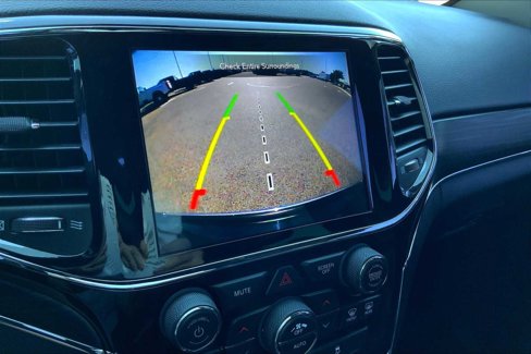 Used 2020 Jeep Grand Cherokee Limited image 24