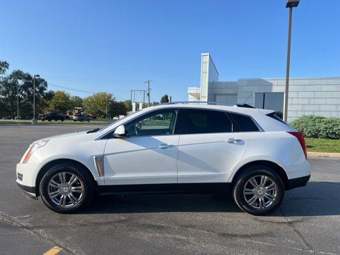 Used 2015 Cadillac SRX Luxury image 3