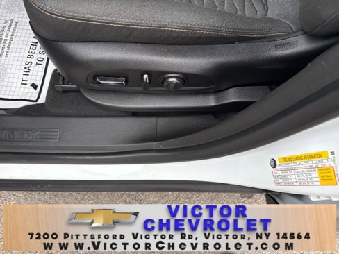 Used 2020 Chevrolet Equinox LT w/ Driver Convenience Package image 13