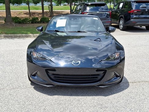 Used 2021 MAZDA MX-5 Miata RF Grand Touring image 2