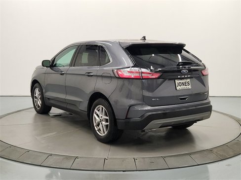 Used 2024 Ford Edge SEL image 5