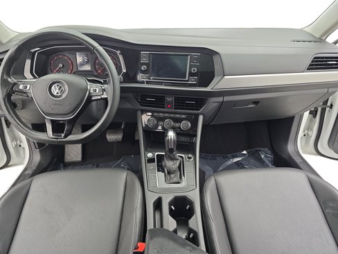 Used 2020 Volkswagen Jetta SE image 9