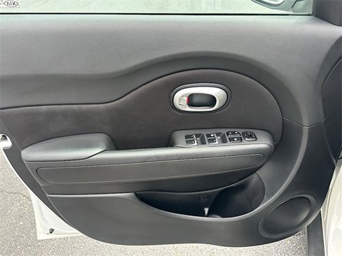 Used 2017 Kia Soul image 13