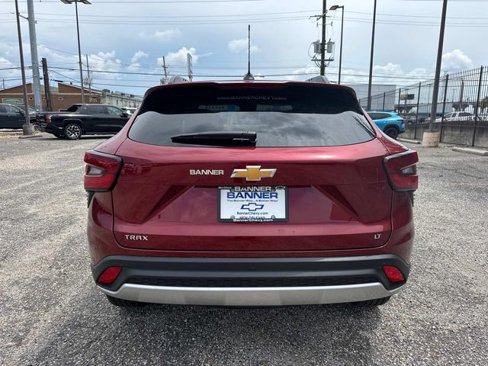 New 2025 Chevrolet Trax LT w/ Driver Confidence Package image 6