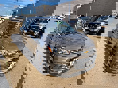 Used 2021 Chevrolet Trax LS w/ Tint and Cruise Package image 5