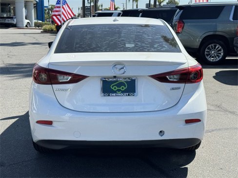 Used 2018 MAZDA MAZDA3 Grand Touring image 4
