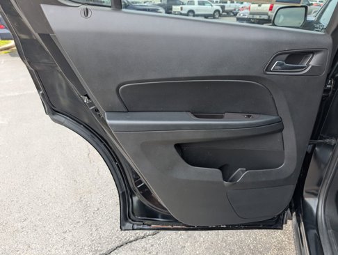 Used 2016 Chevrolet Equinox LTZ w/ Enhanced Convenience Package image 29