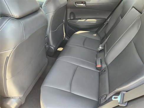 Certified 2023 Toyota Corolla Cross XLE image 30