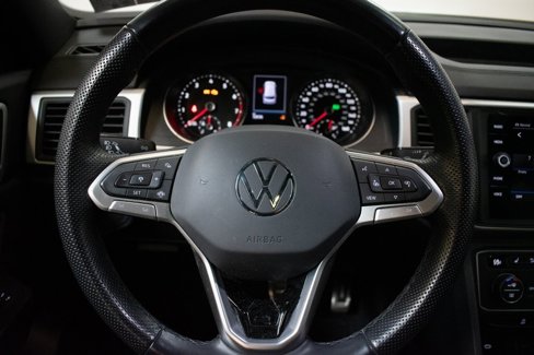 Used 2021 Volkswagen Atlas Cross Sport SE image 12